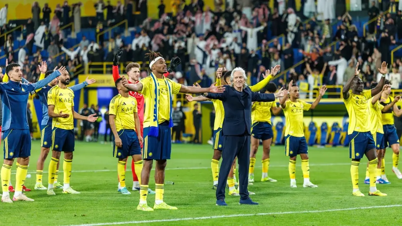 من يتولى التعليق على مباراة النصر ضد النجمة في دوري روشن؟